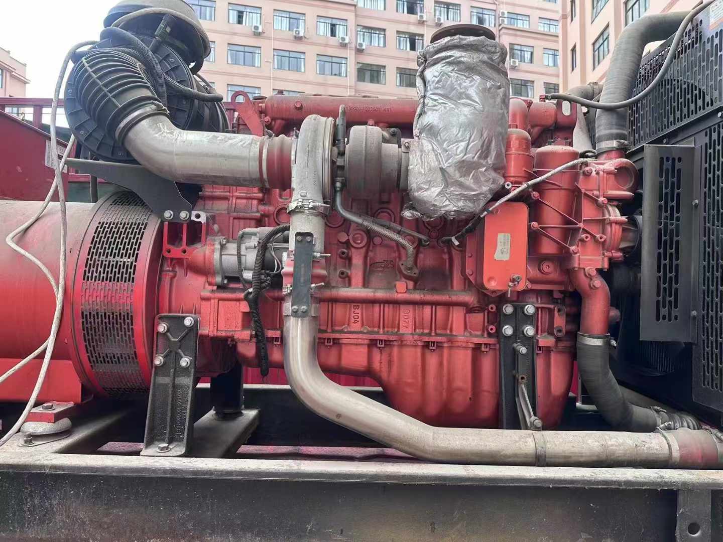 双鸭山如何选择适合 600kW 柴油发电机组的过载保护器？