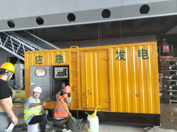 双鸭山怎样判断空气滤清器是否需要更换？